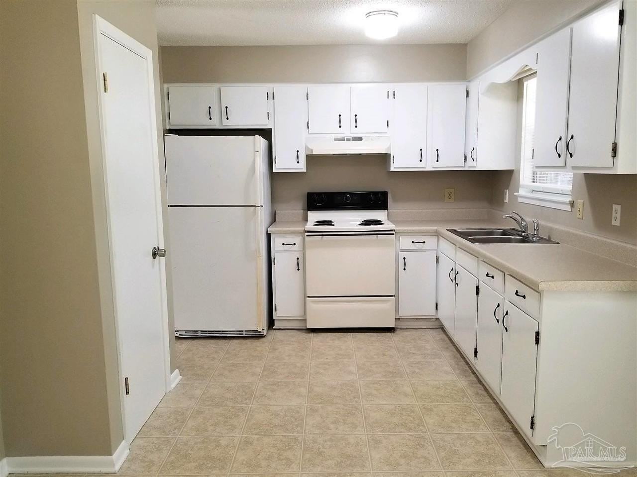 5675 Vestavia Ln - Photo 3 of 13