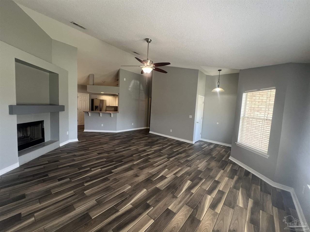 5072 Terra Lake Cir - Photo 3 of 36