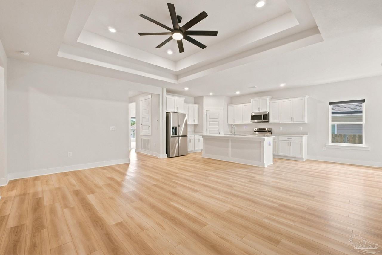 232 Camellia Dr - Photo 5 of 28