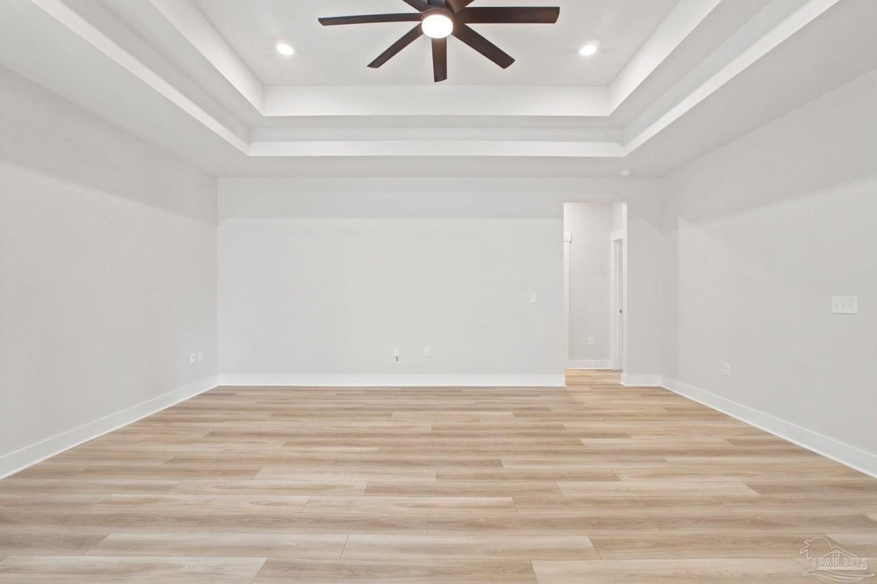 232 Camellia Dr - Photo 6 of 28