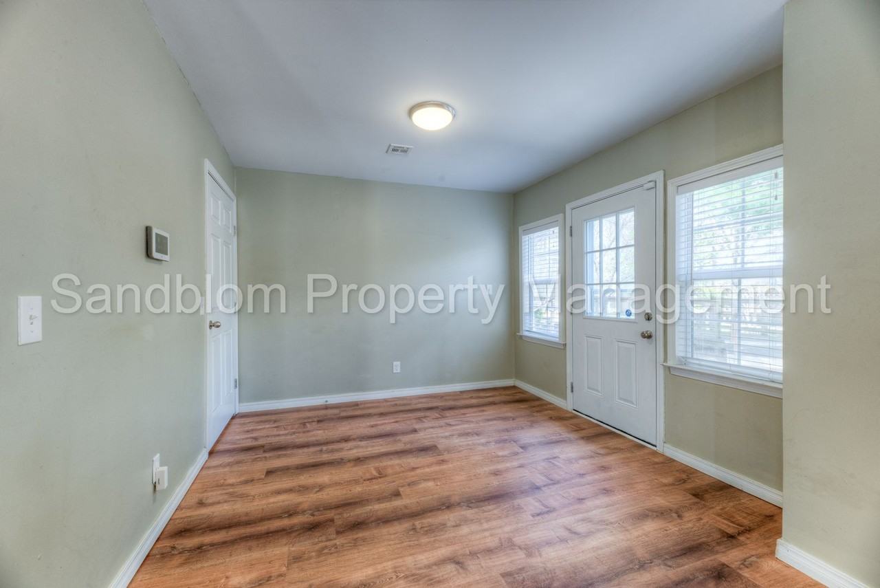 3803 E 36th St - Photo 7 of 22