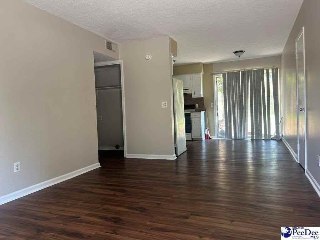 513 S Coit St Apt B - Photo 2 of 8