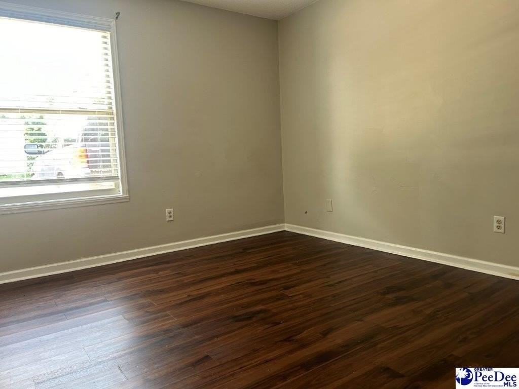 513 S Coit St Apt B - Photo 7 of 8