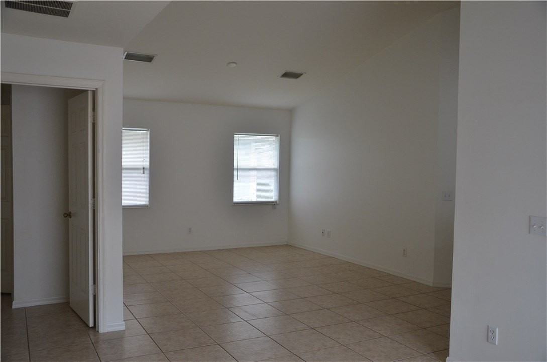 2340 86th Dr - Photo 7 of 14