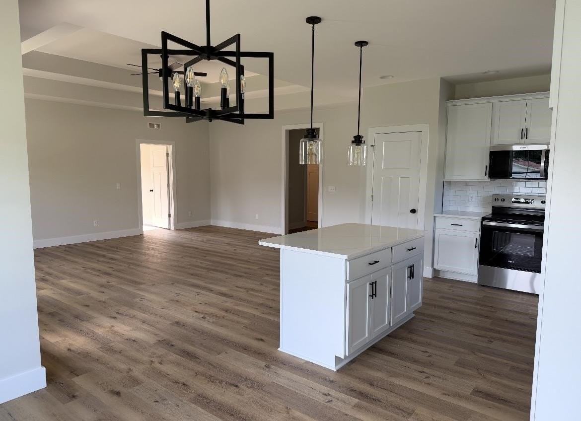 837 Temple Ct - Photo 4 of 18