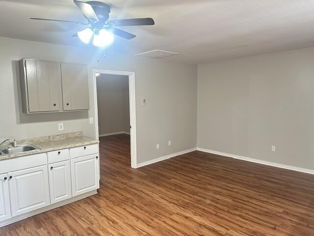 257 Bell St Se - Photo 2 of 9