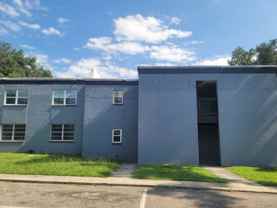 2325 W Pensacola St - Photo 1 of 1