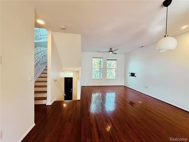 7621 Woodward Ave - Photo 3 of 21