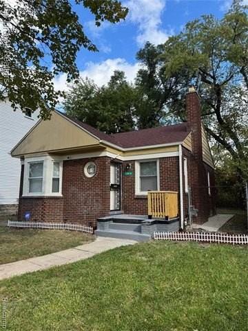 13614 Montrose St - Photo 2 of 20