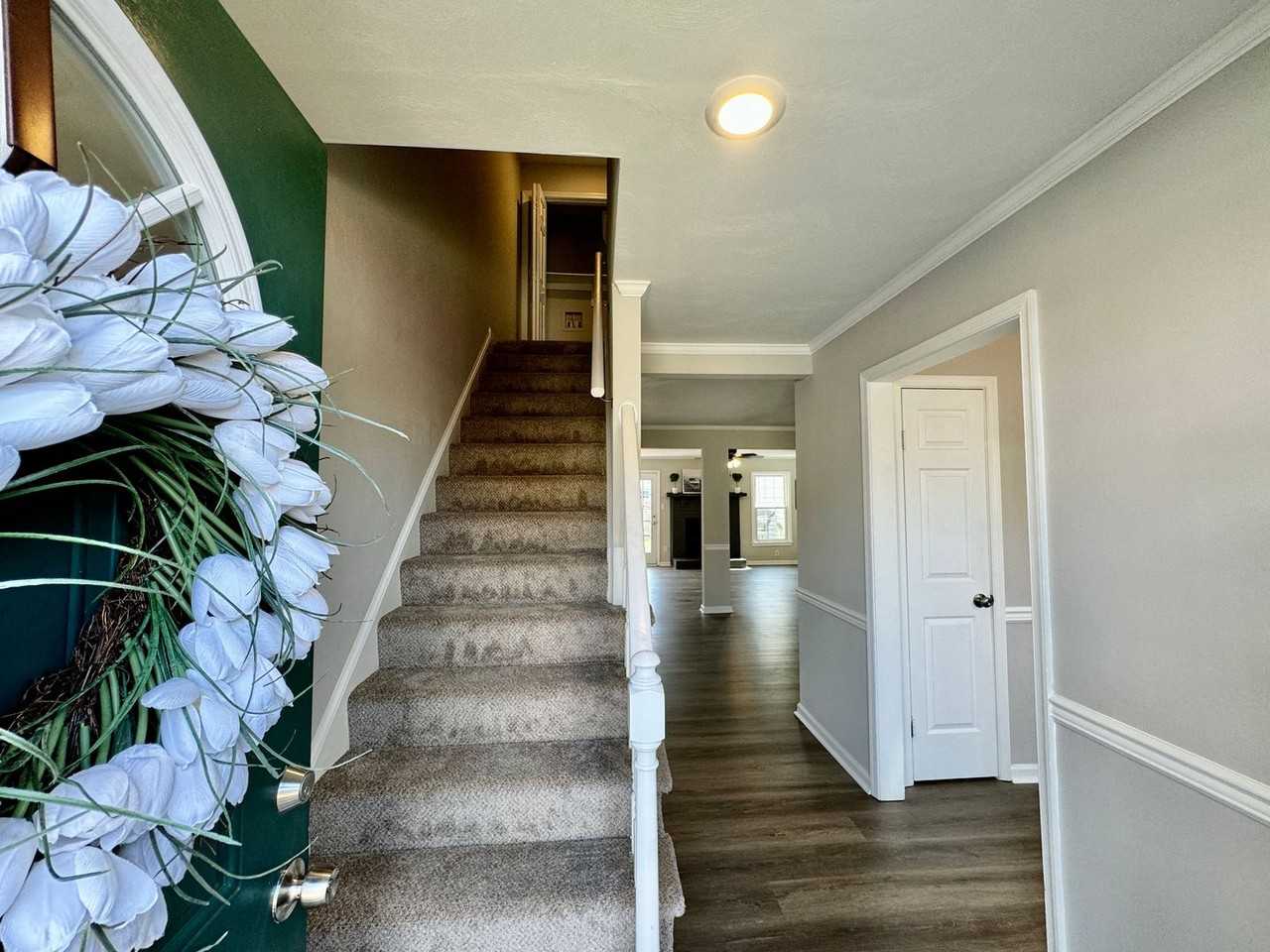 1654 Mantane Arch - Photo 6 of 49