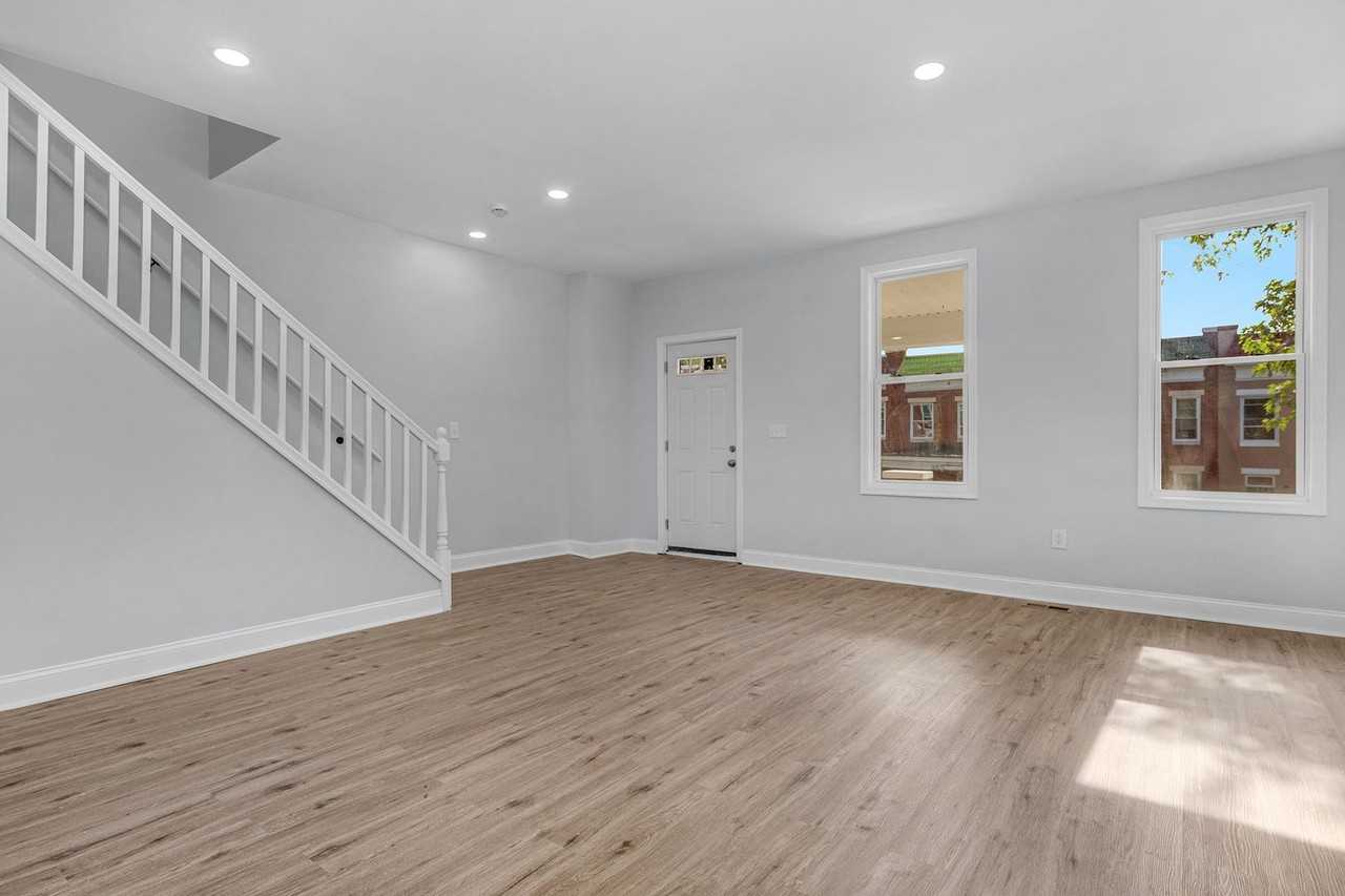 510 N Edgewood St - Photo 4 of 27