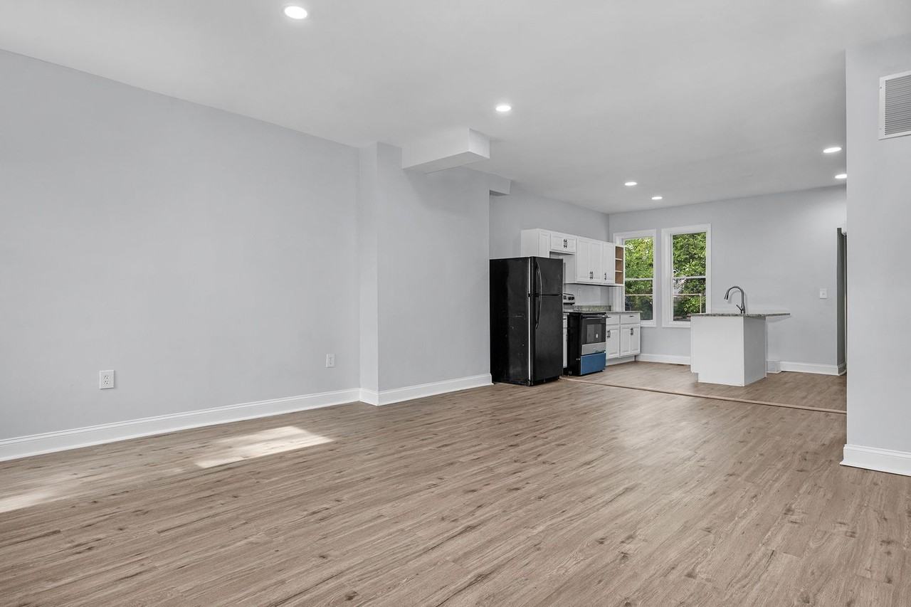 510 N Edgewood St - Photo 7 of 27