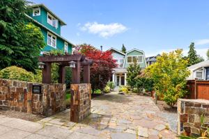 featured image of 2223 11th Ave E