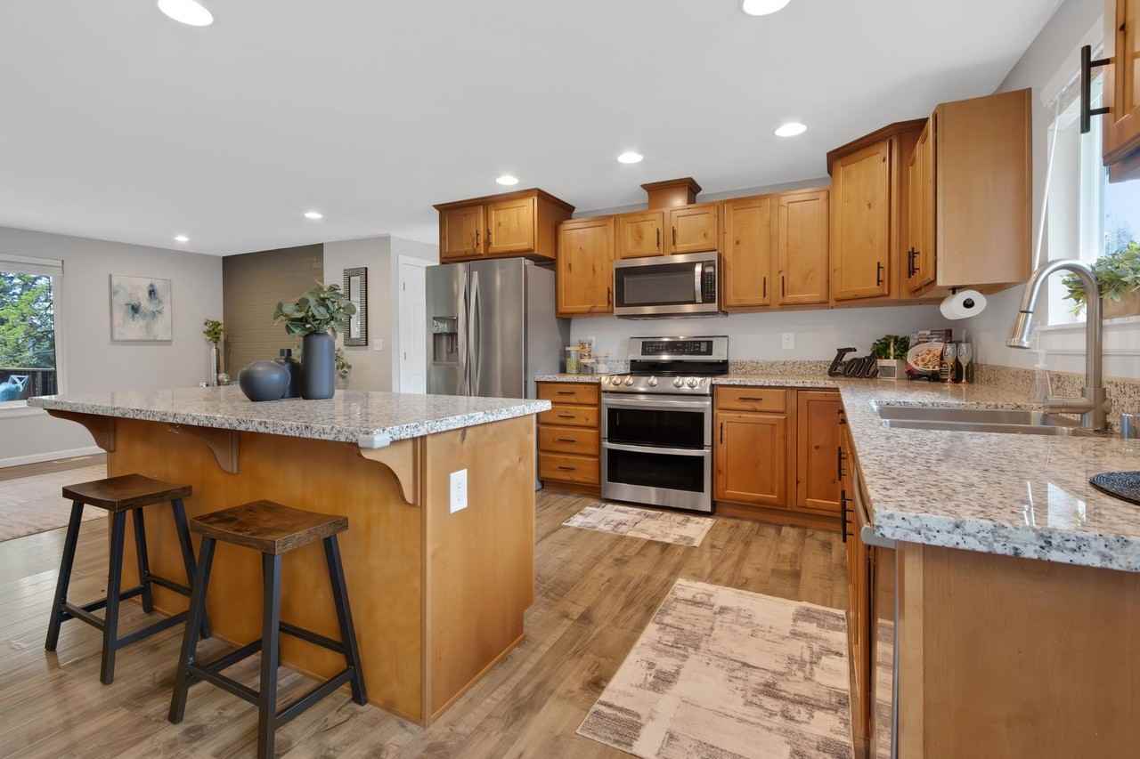 30331 9th Ave S - Photo 7 of 18