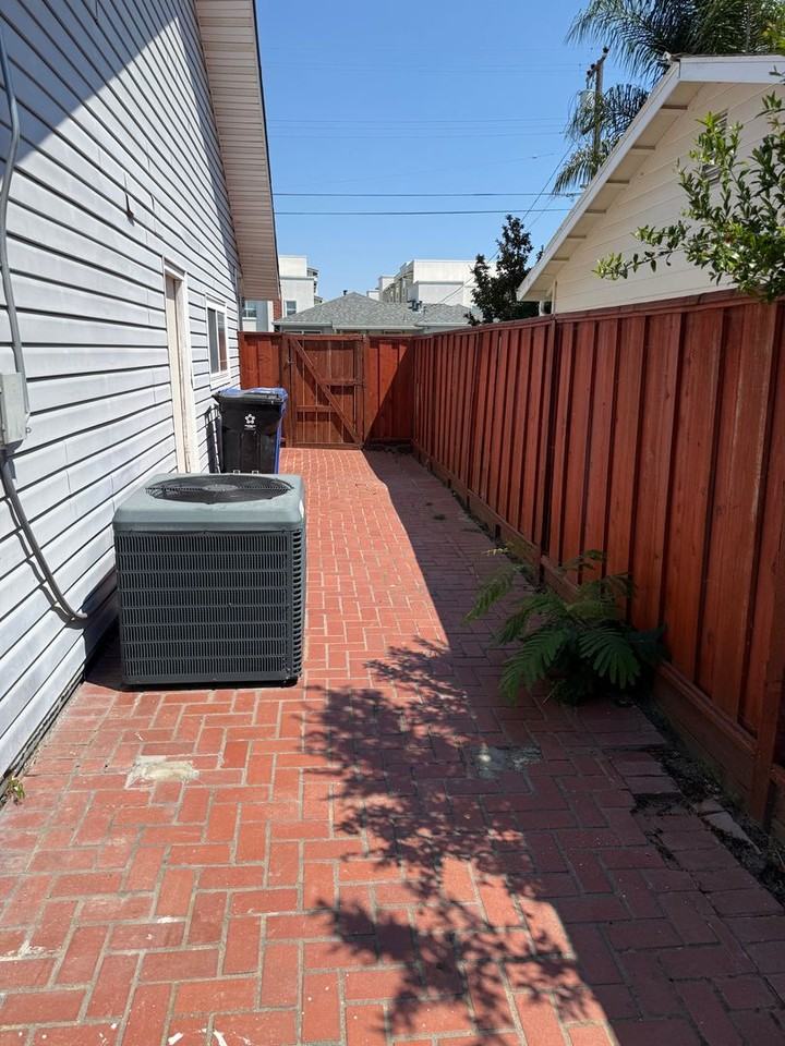 3893 Clough Ave - Photo 3 of 25