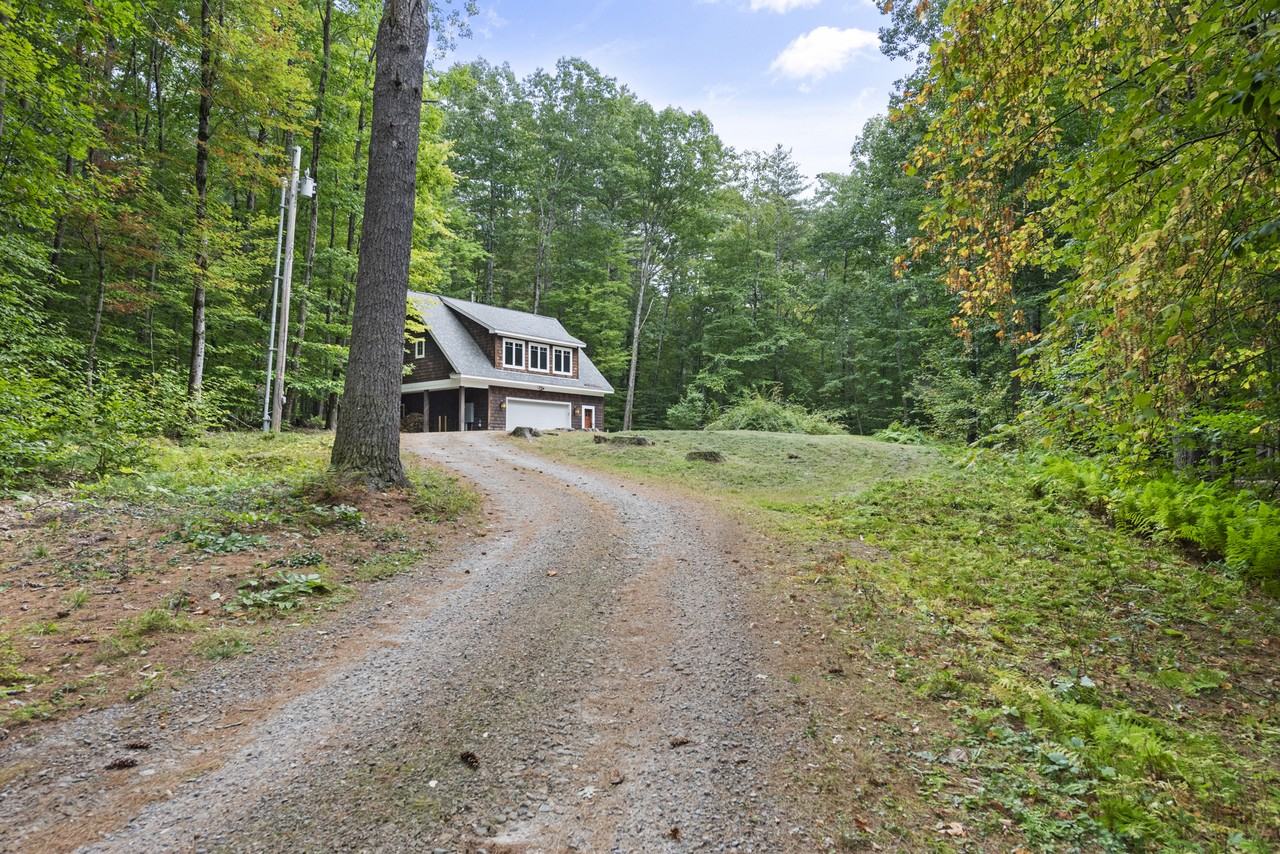 20 Circle Dr - Photo 5 of 26