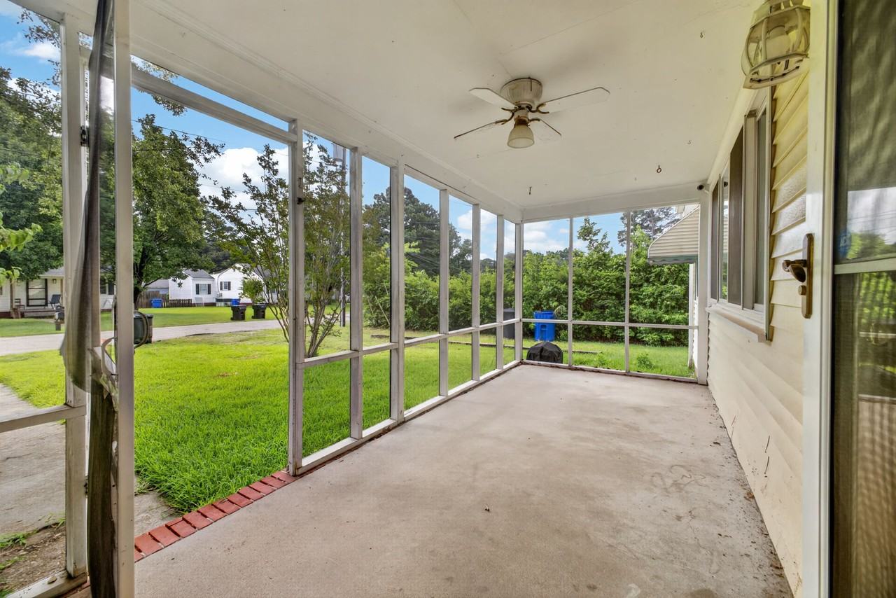 100 Hodges Manor Rd #A - Photo 3 of 21