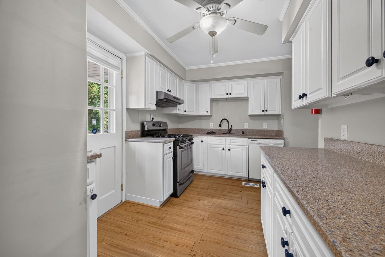 100 Hodges Manor Rd #A - Photo 4 of 21