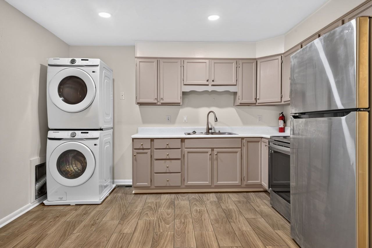100 Hodges Manor Rd #1 - Photo 7 of 10