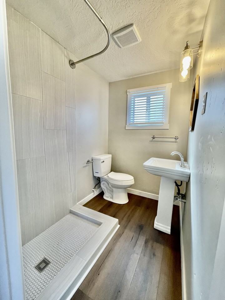 2103 1st St S #2105 - Photo 5 of 8