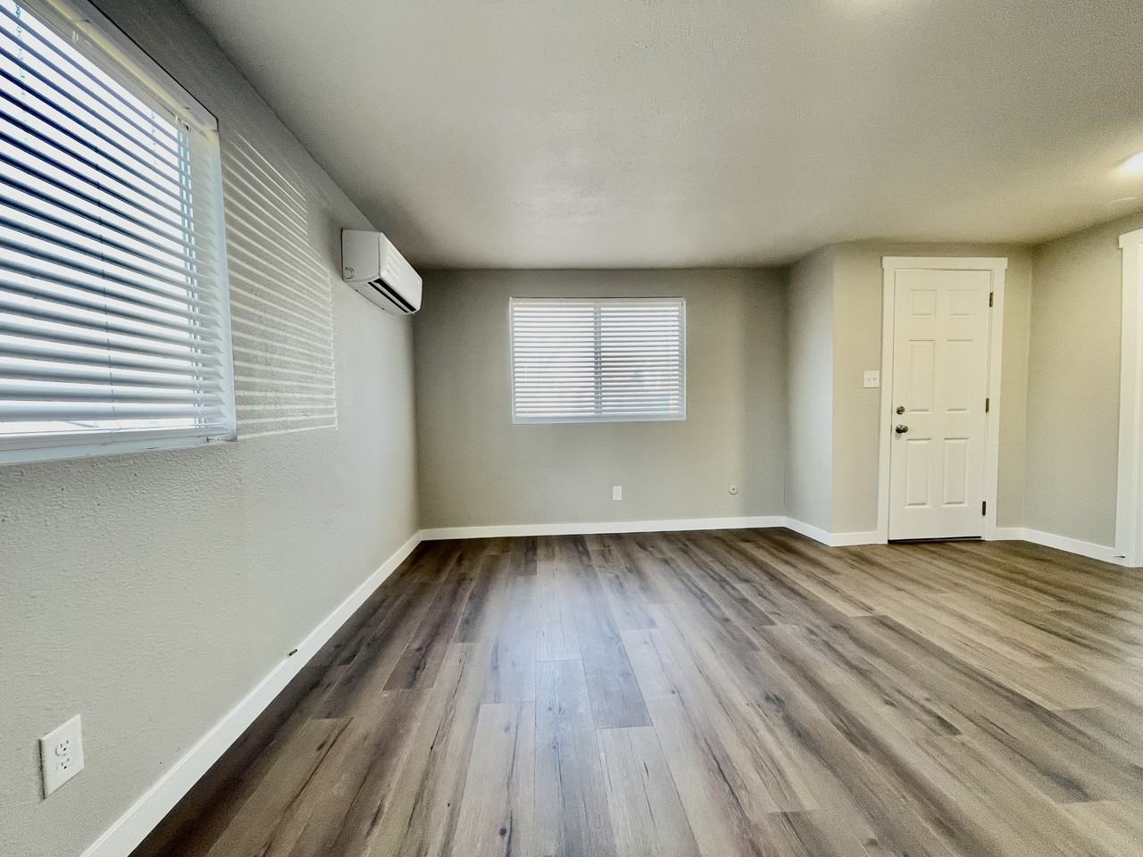2103 1st St S #2105 - Photo 7 of 8