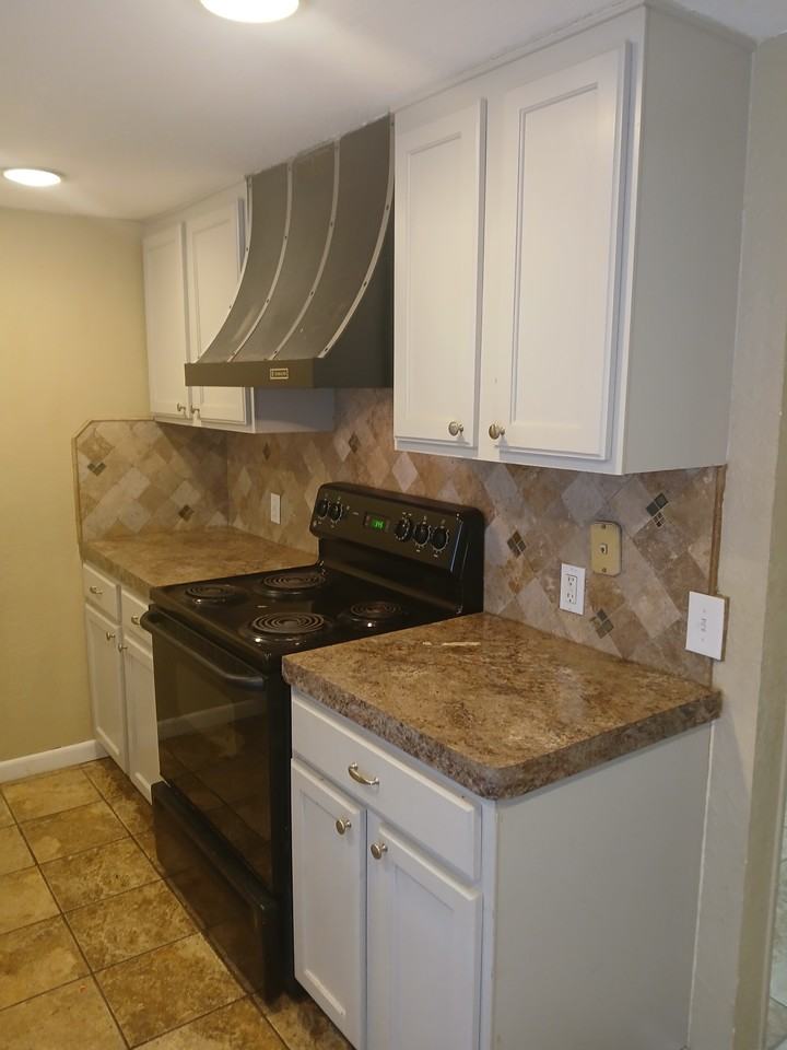 5101 Middlecoff Rd #5 - Photo 3 of 16