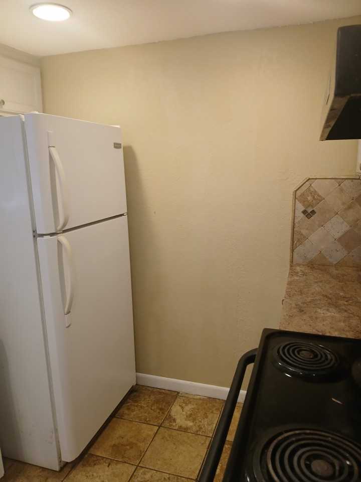 5101 Middlecoff Rd #5 - Photo 4 of 16