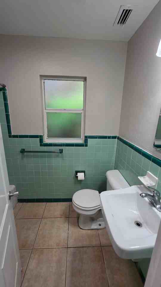 217 Beale St - Photo 7 of 7