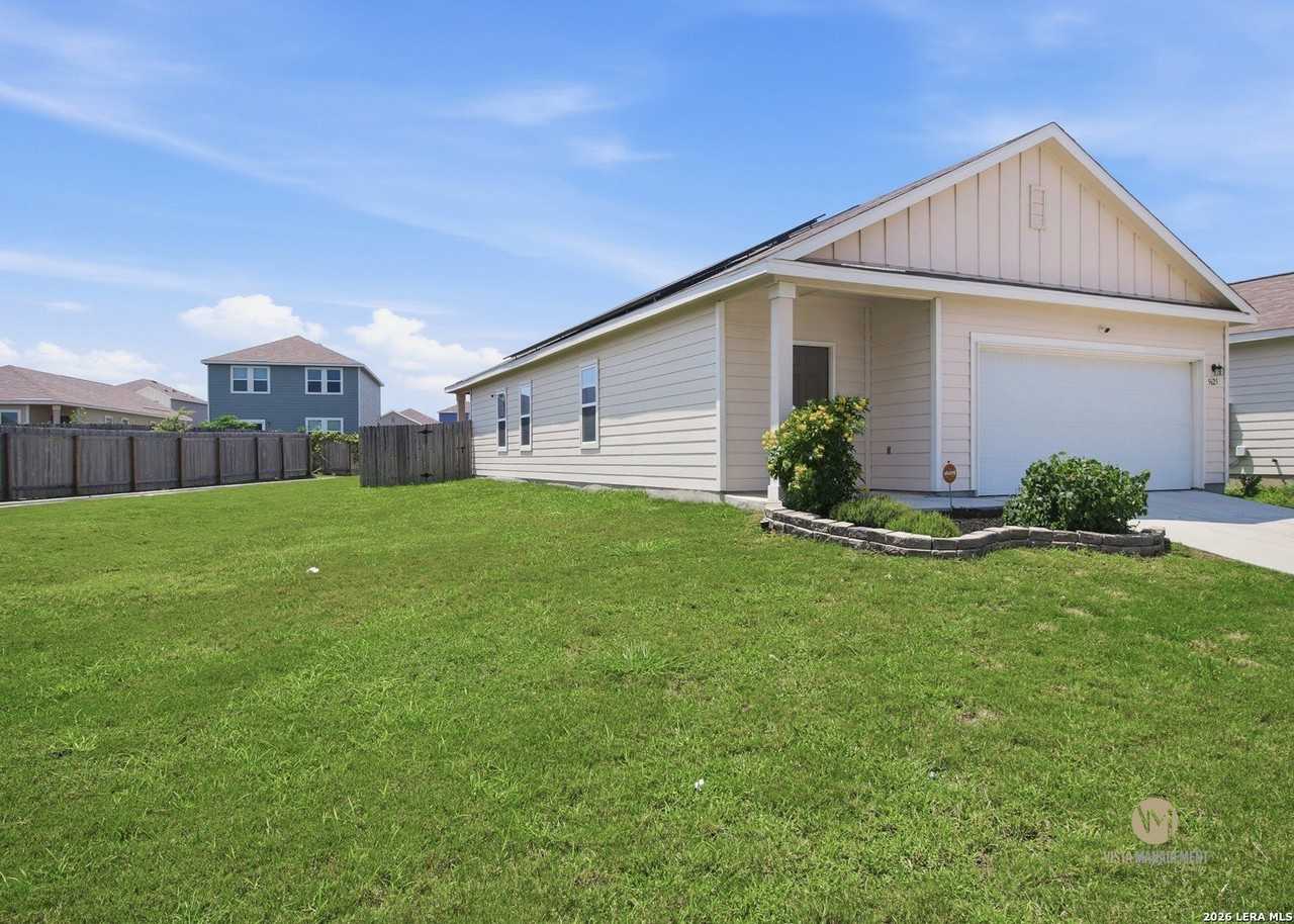 5625 Pearl Mdw - Photo 2 of 22