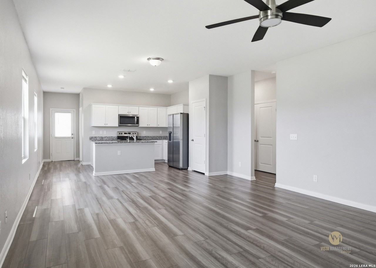 5625 Pearl Mdw - Photo 4 of 22
