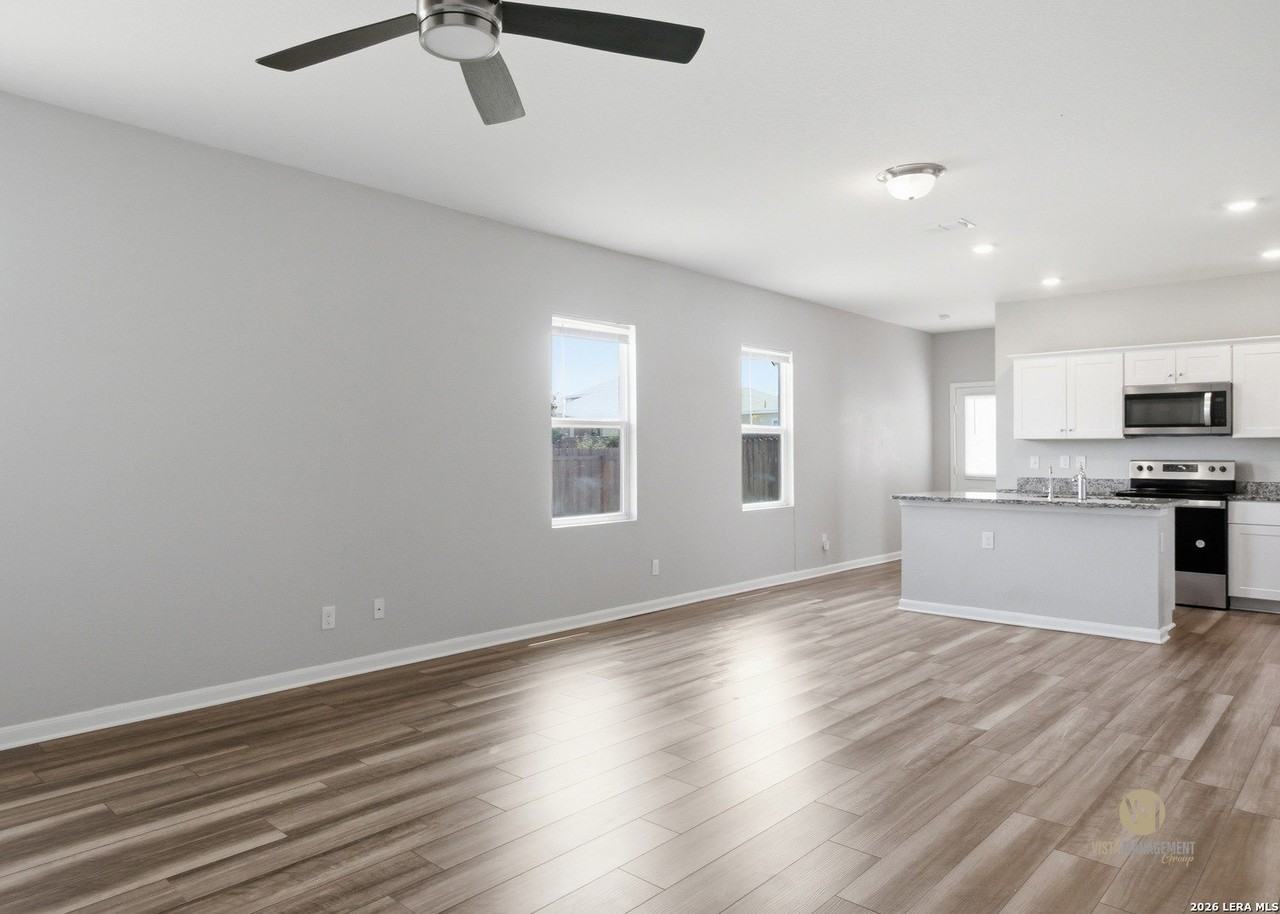 5625 Pearl Mdw - Photo 6 of 22