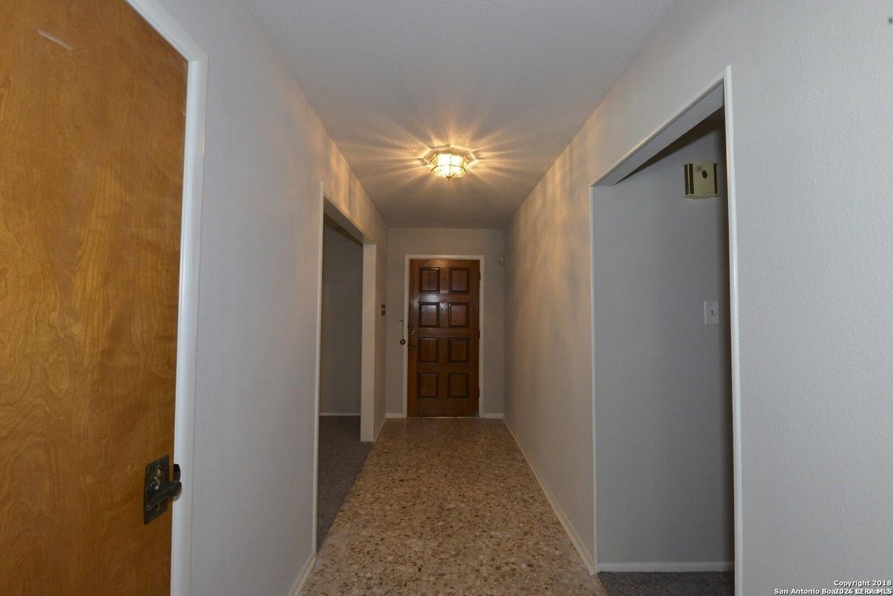 6010 Windhaven Dr - Photo 7 of 15