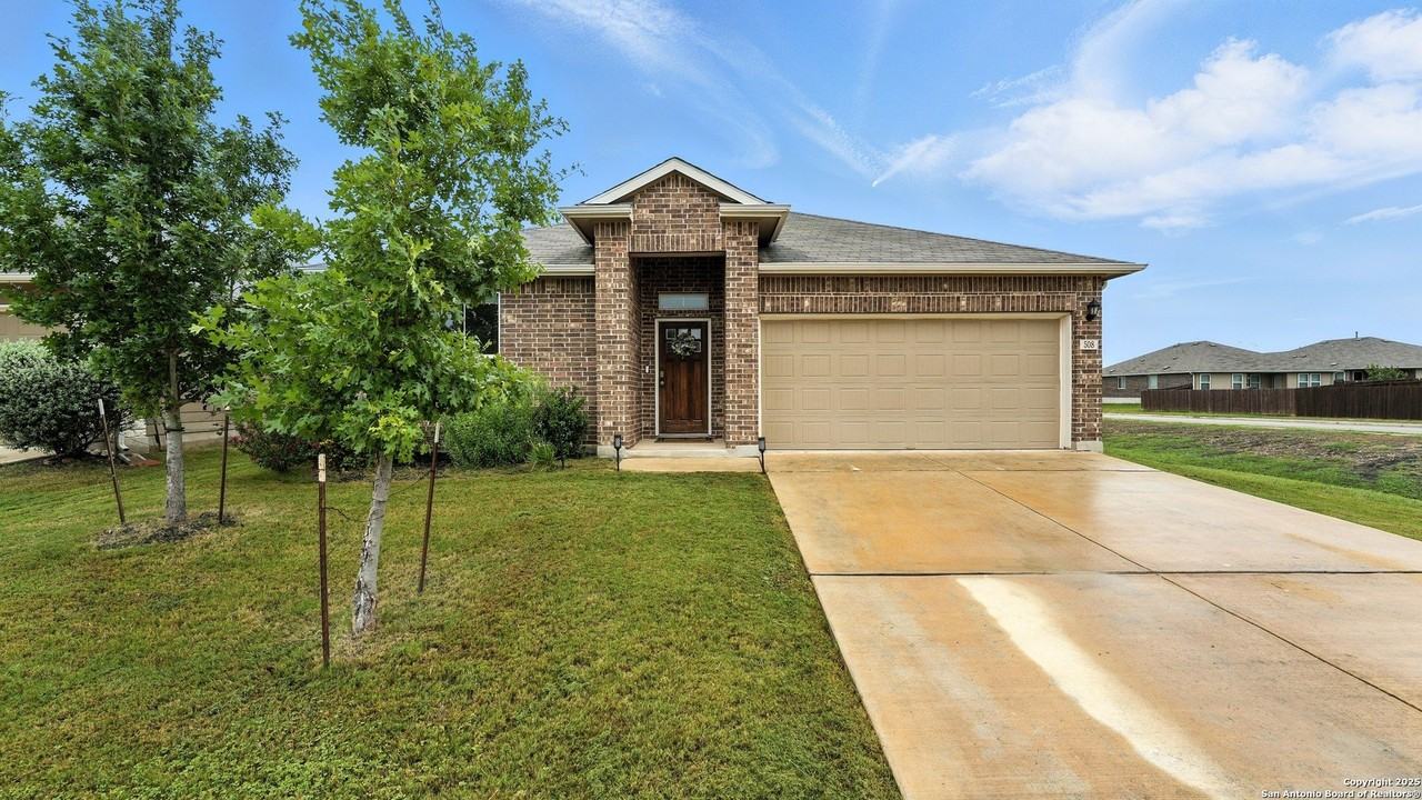 508 Agave Flats Dr - Photo 3 of 43
