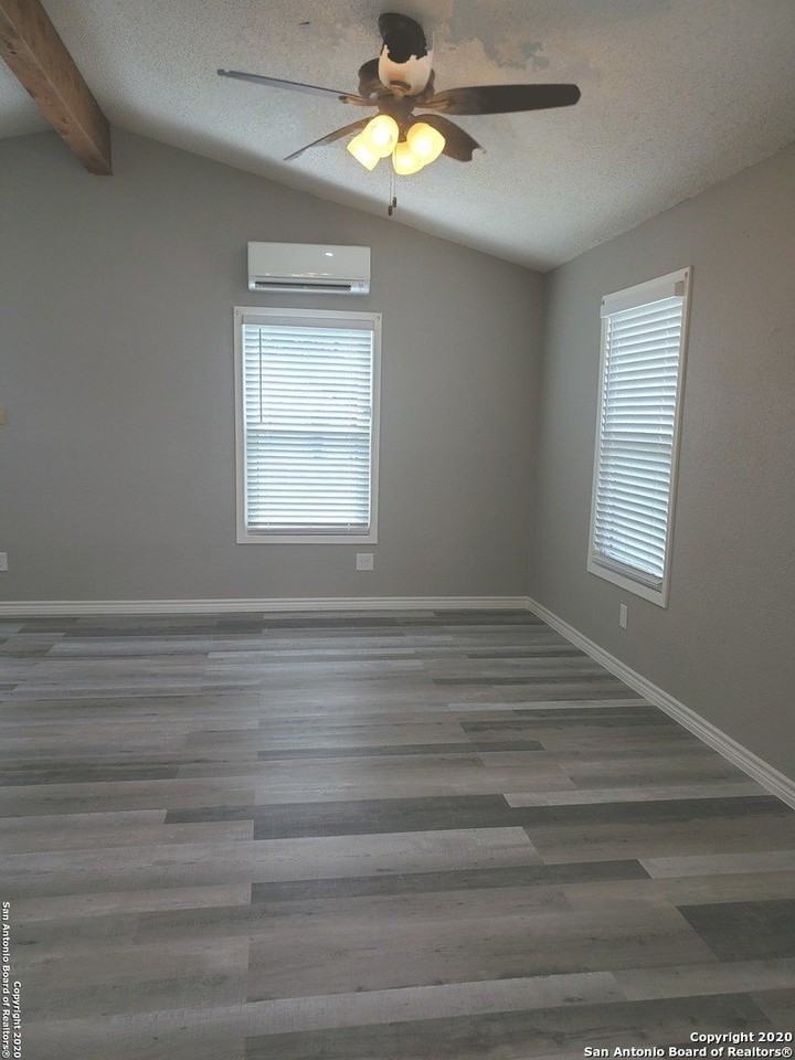 1024 W Woodlawn Ave #7 - Photo 2 of 4