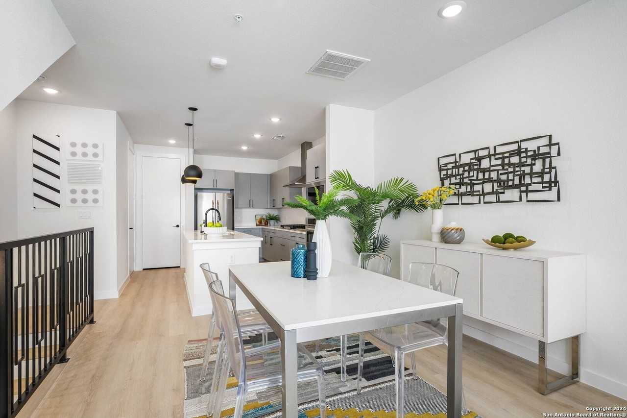 719 E Locust St #2104 - Photo 7 of 22