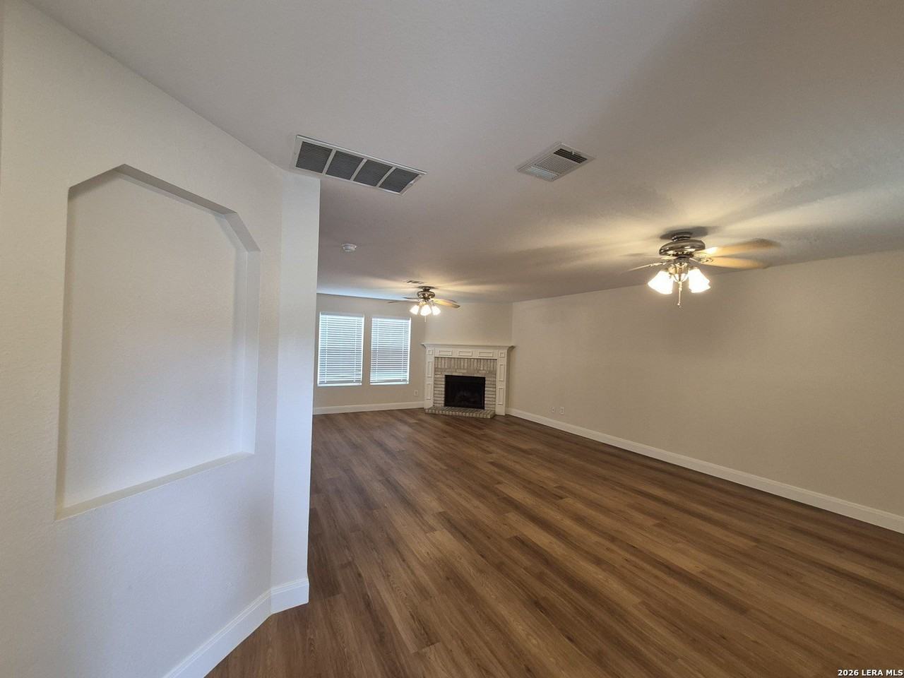 12634 Carriage Blvd - Photo 3 of 39