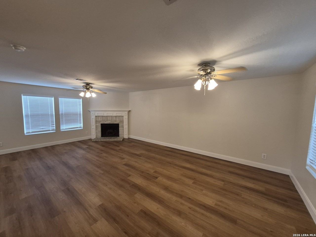 12634 Carriage Blvd - Photo 5 of 39