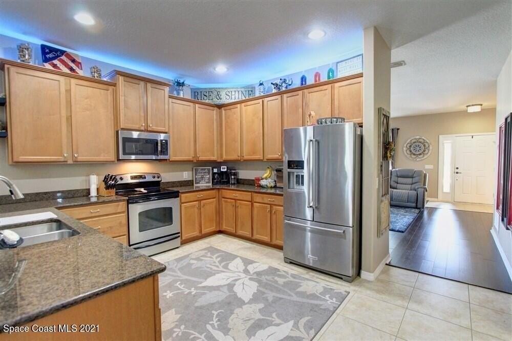 3280 Recco Pl - Photo 4 of 20