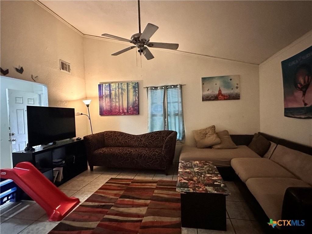 129 Riverside Dr - Photo 5 of 13