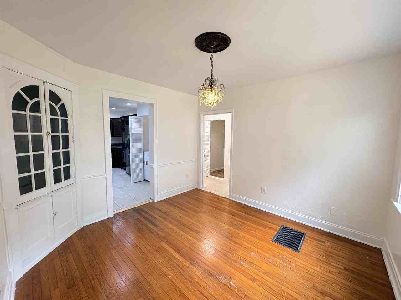 212 Barbourville Dr - Photo 4 of 37