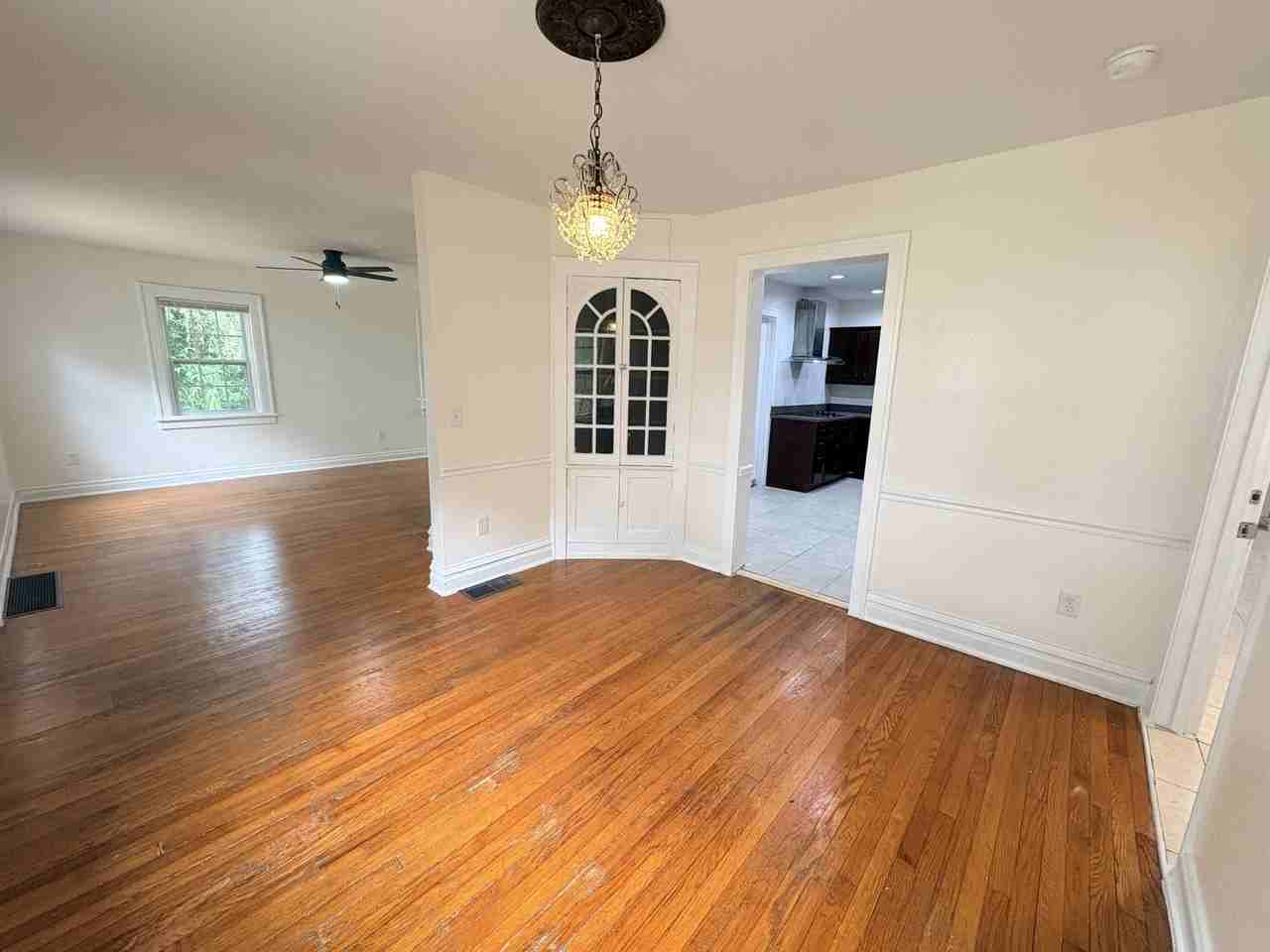 212 Barbourville Dr - Photo 5 of 37