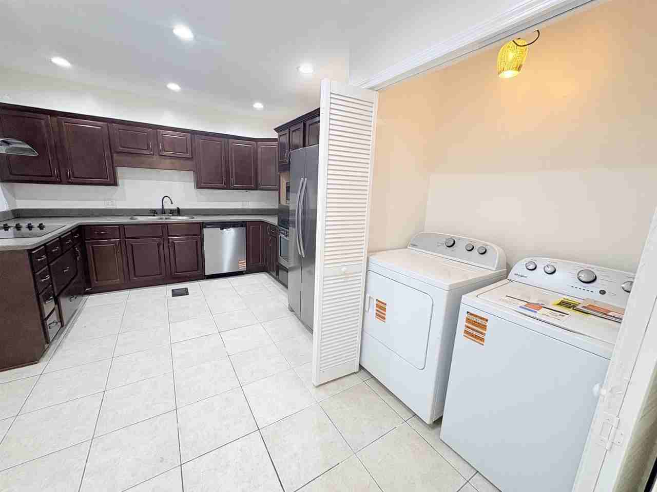 212 Barbourville Dr - Photo 7 of 37