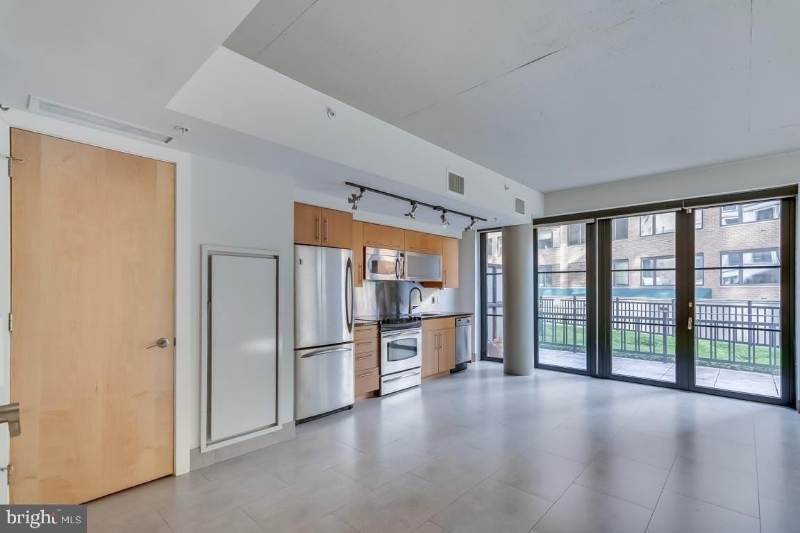 1133 14th St Nw #203 - Photo 5 of 25