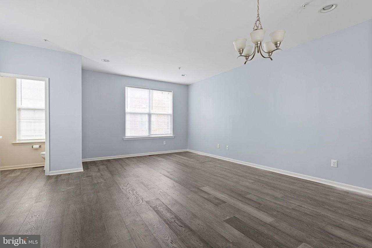 624 Mccomb Pl - Photo 5 of 20