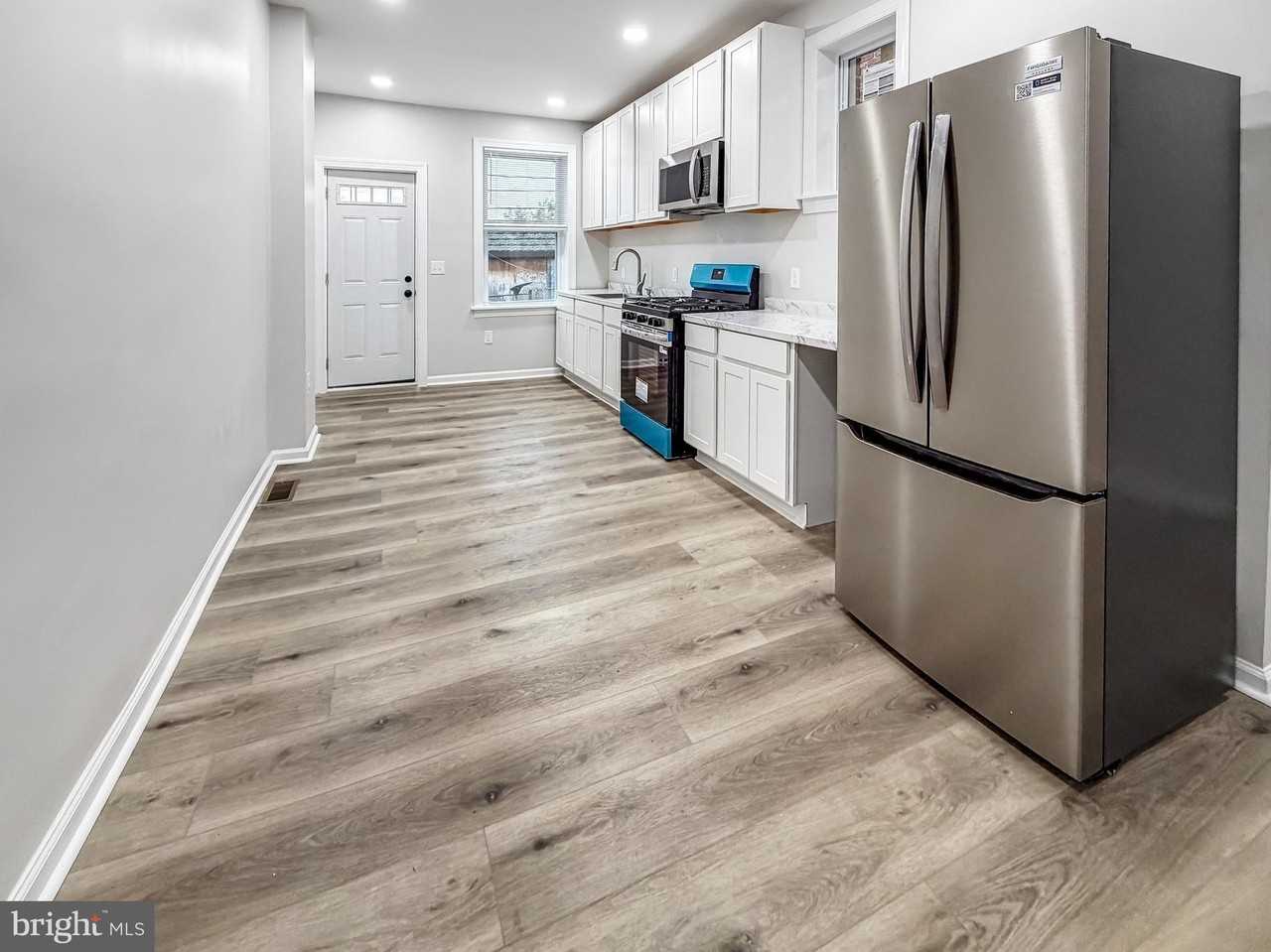 2332 N Monroe St - Photo 6 of 12