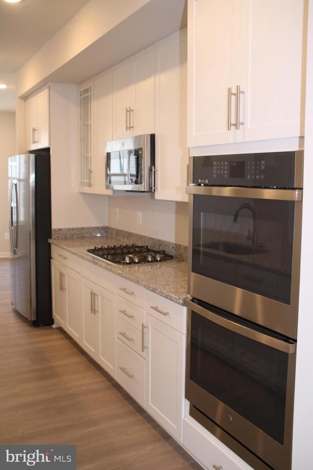 2583 Hopton Ln - Photo 4 of 41