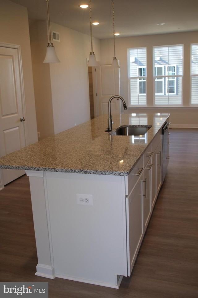2583 Hopton Ln - Photo 5 of 41