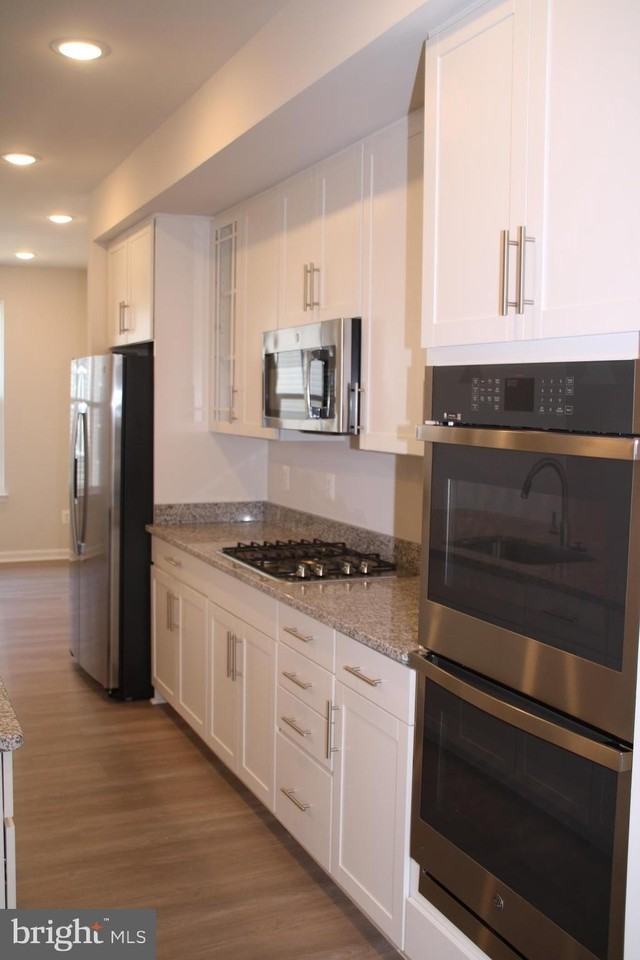 2583 Hopton Ln - Photo 7 of 41