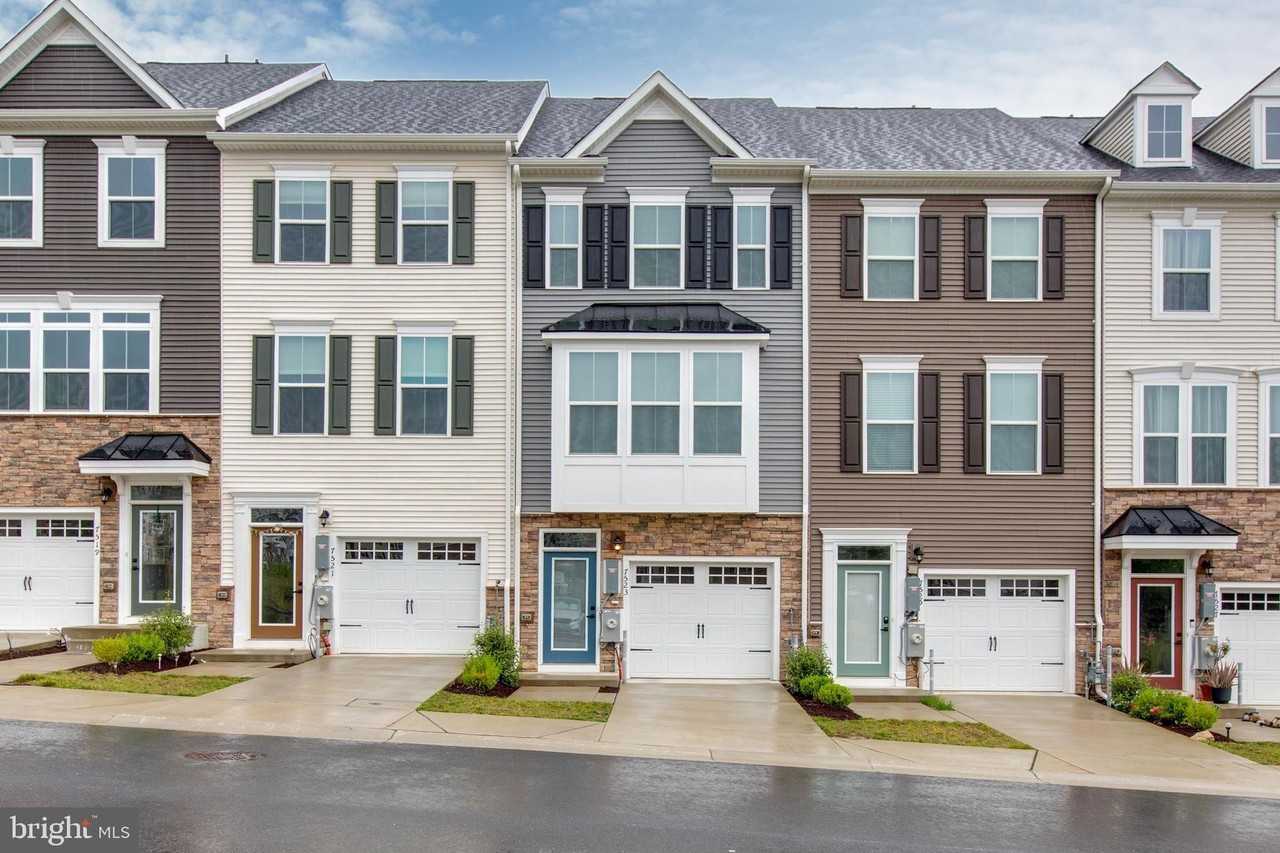7523 Bharat Way - Photo 2 of 44