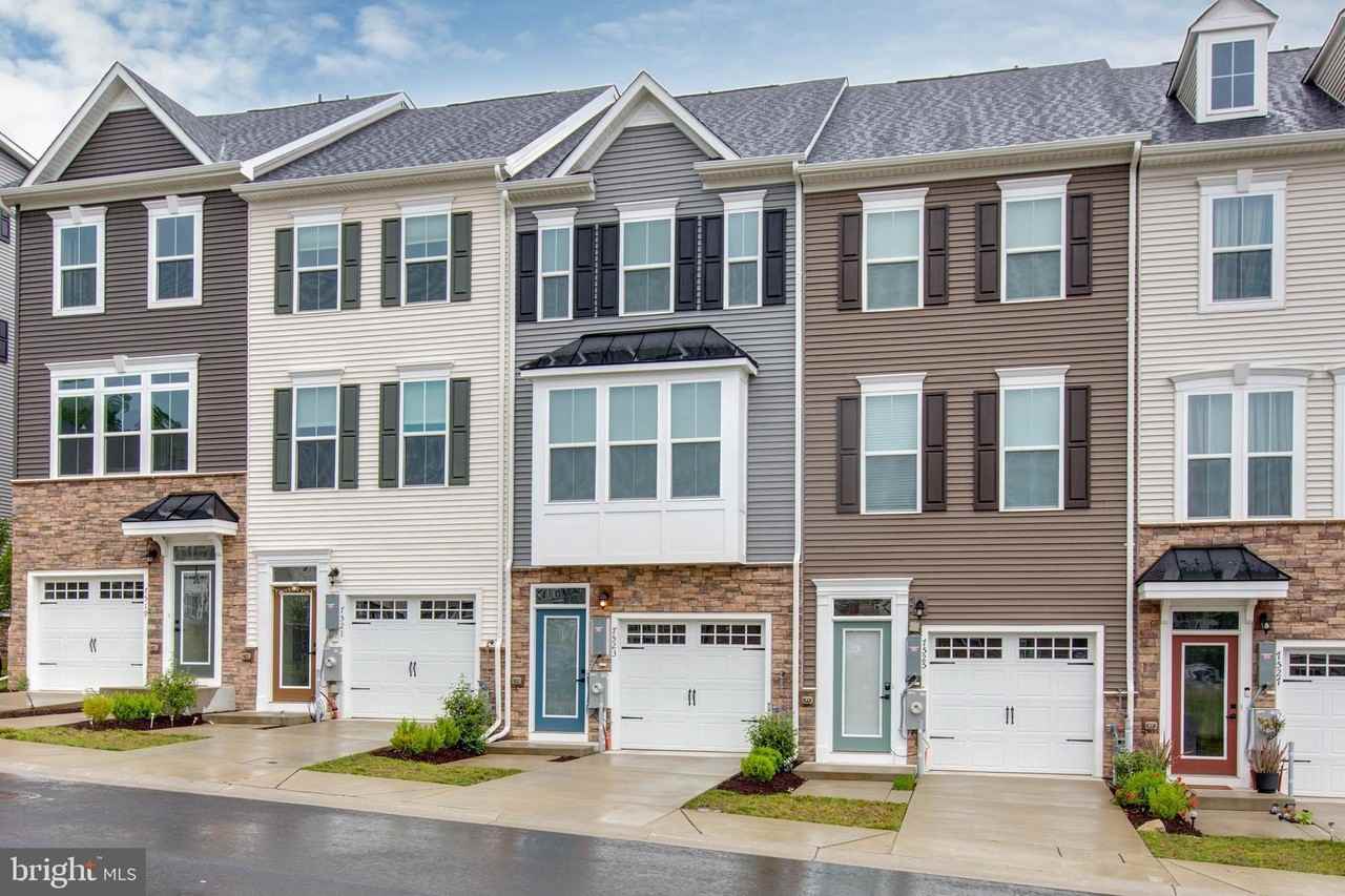7523 Bharat Way - Photo 3 of 44
